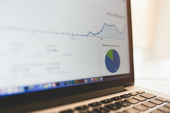 Gestión online vs. Gestión in-house: ventajas y desventajas