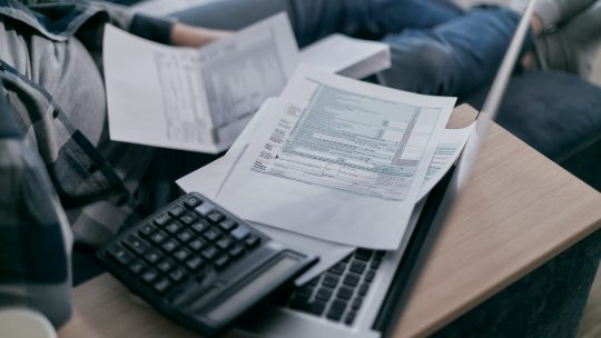 ¿Qué es una factura electrónica o facturaE?